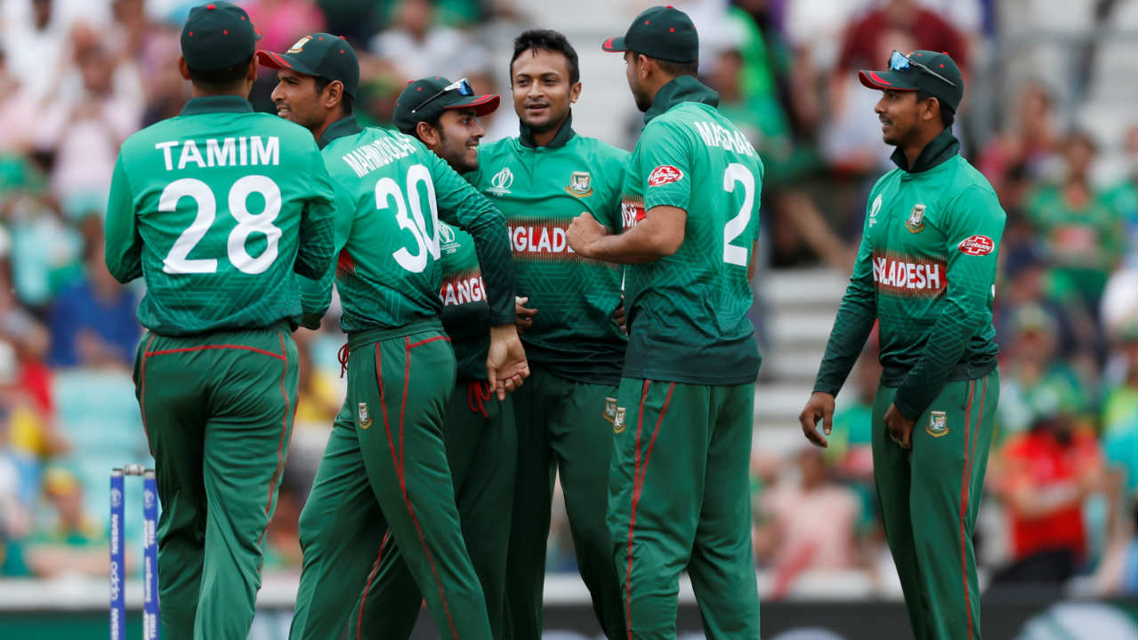 1559738608 cwc 2019 sa vs ban bangladesh celebrate