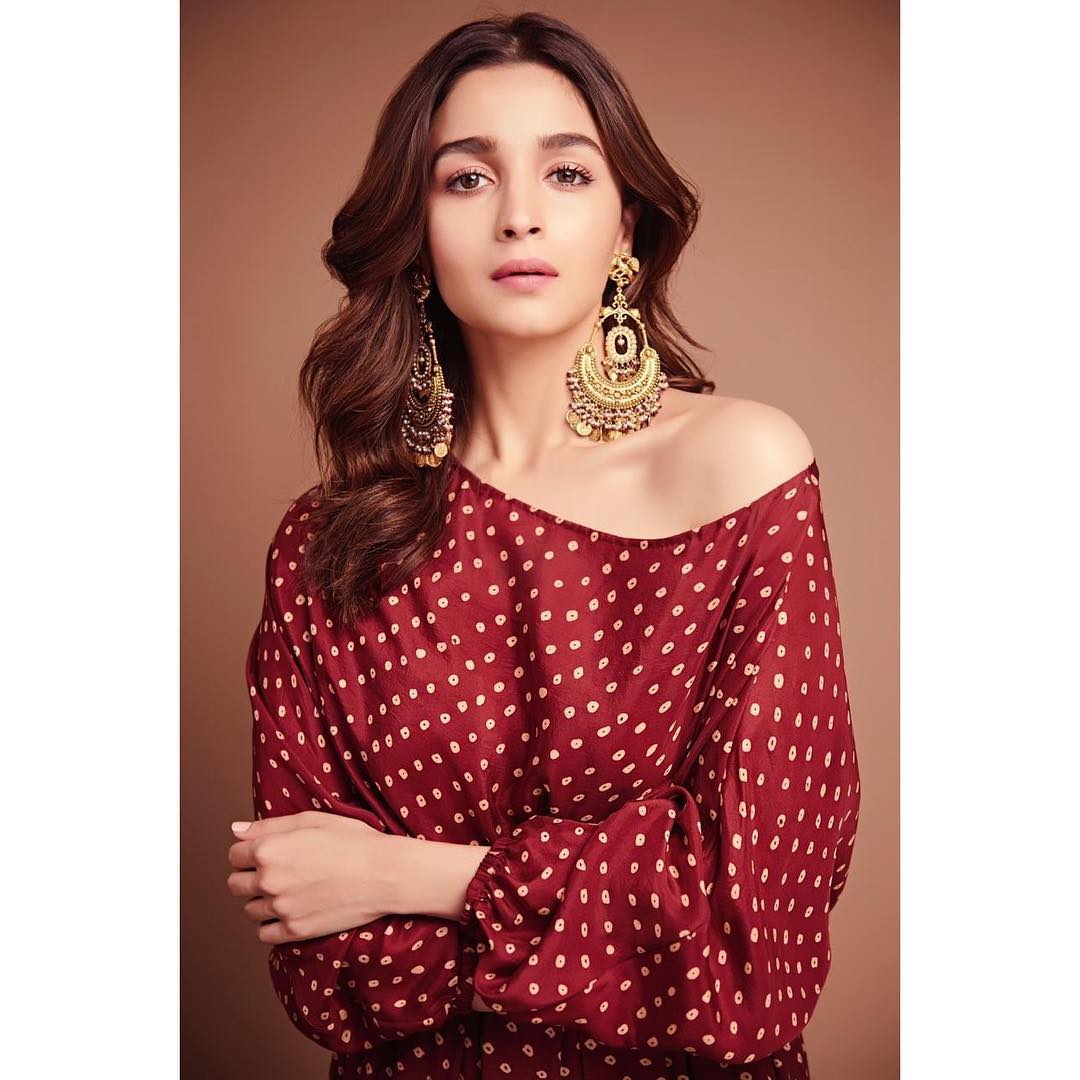 1563692479 alia bhatt (1)