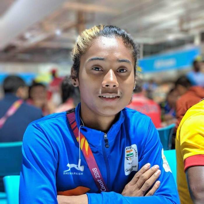 1563957871 hima das