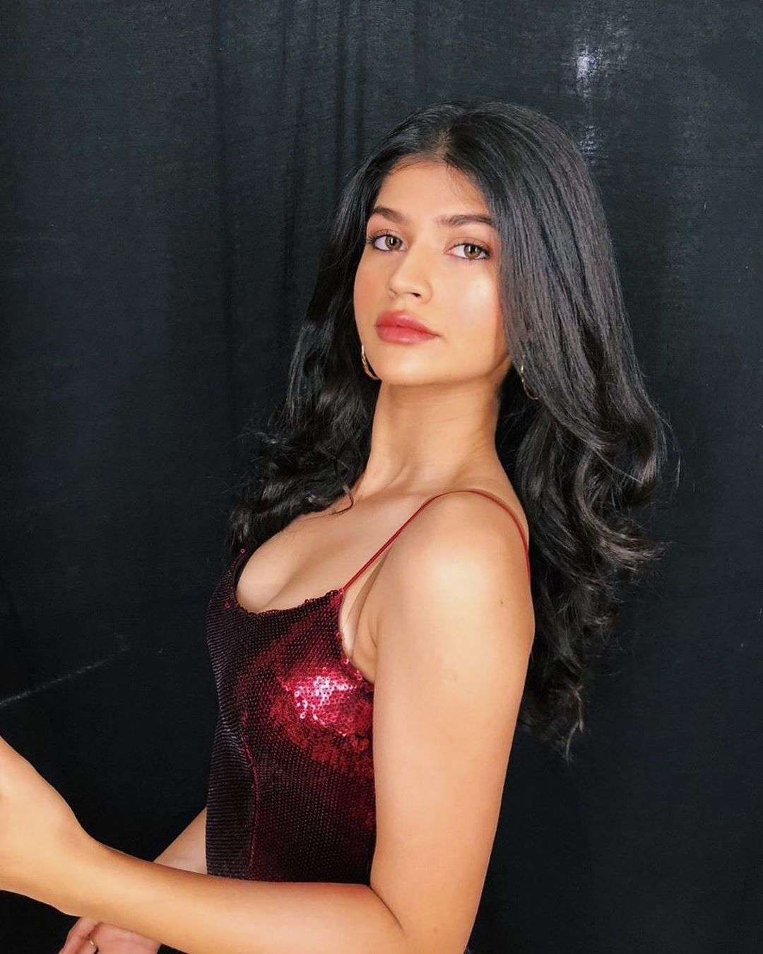 1577695856 anjni4