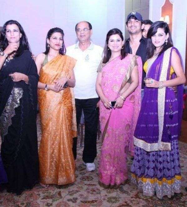 1598868665 sushant family