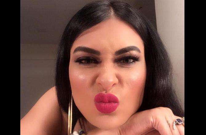 1605608229 pavitra punia lip job d