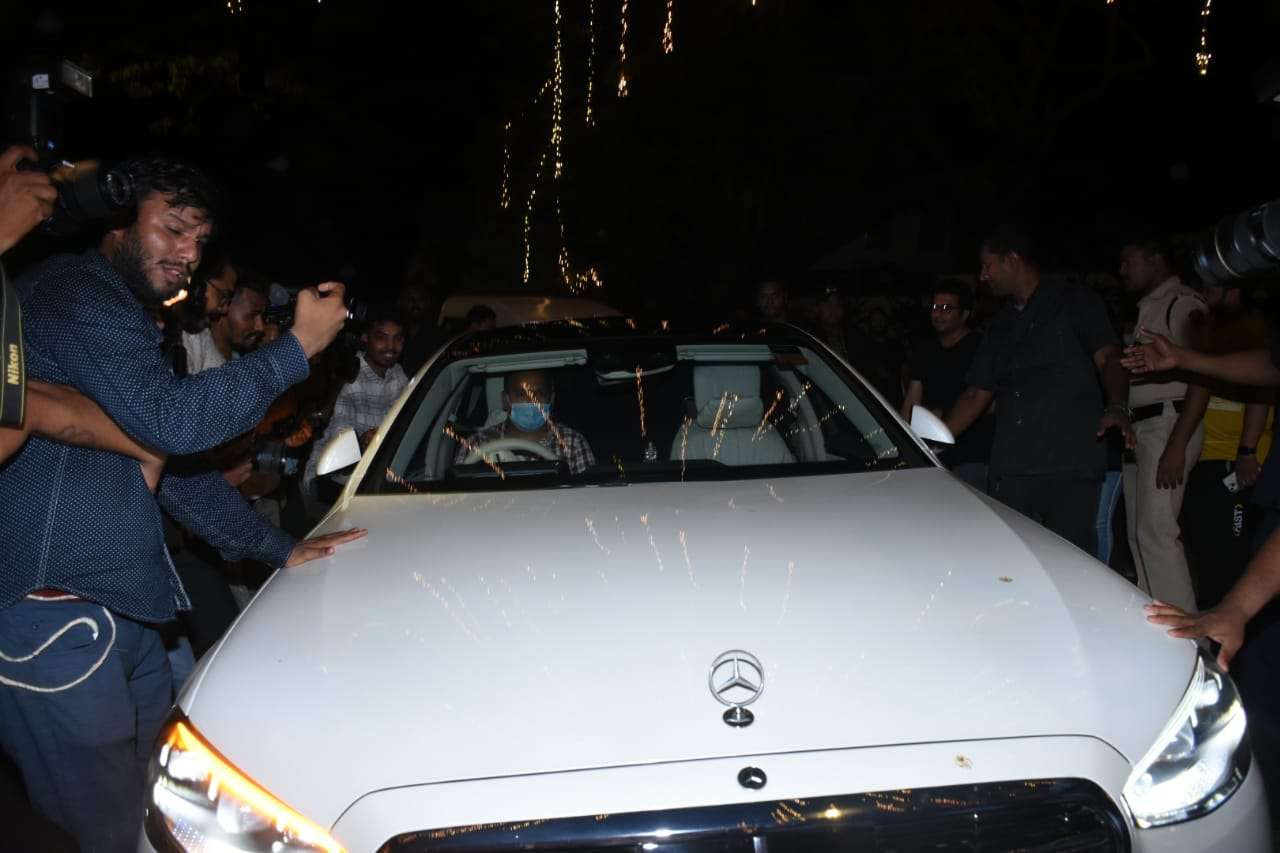 1650173120 shah rukh khan 1