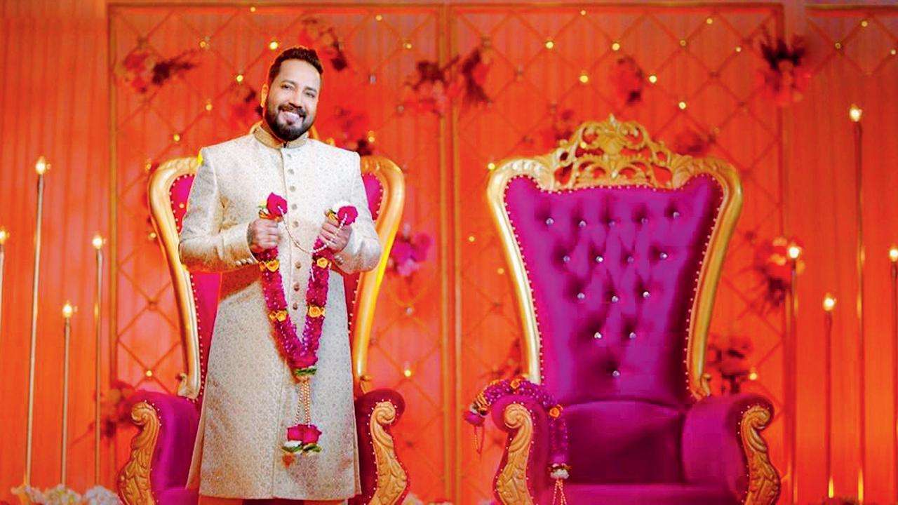 1651571086 mika singh swayamvar d