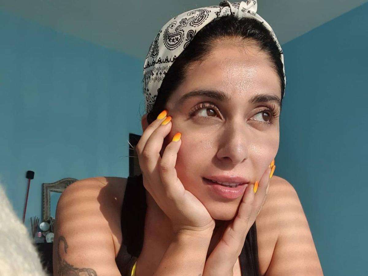 1655283089 neha bhasin home