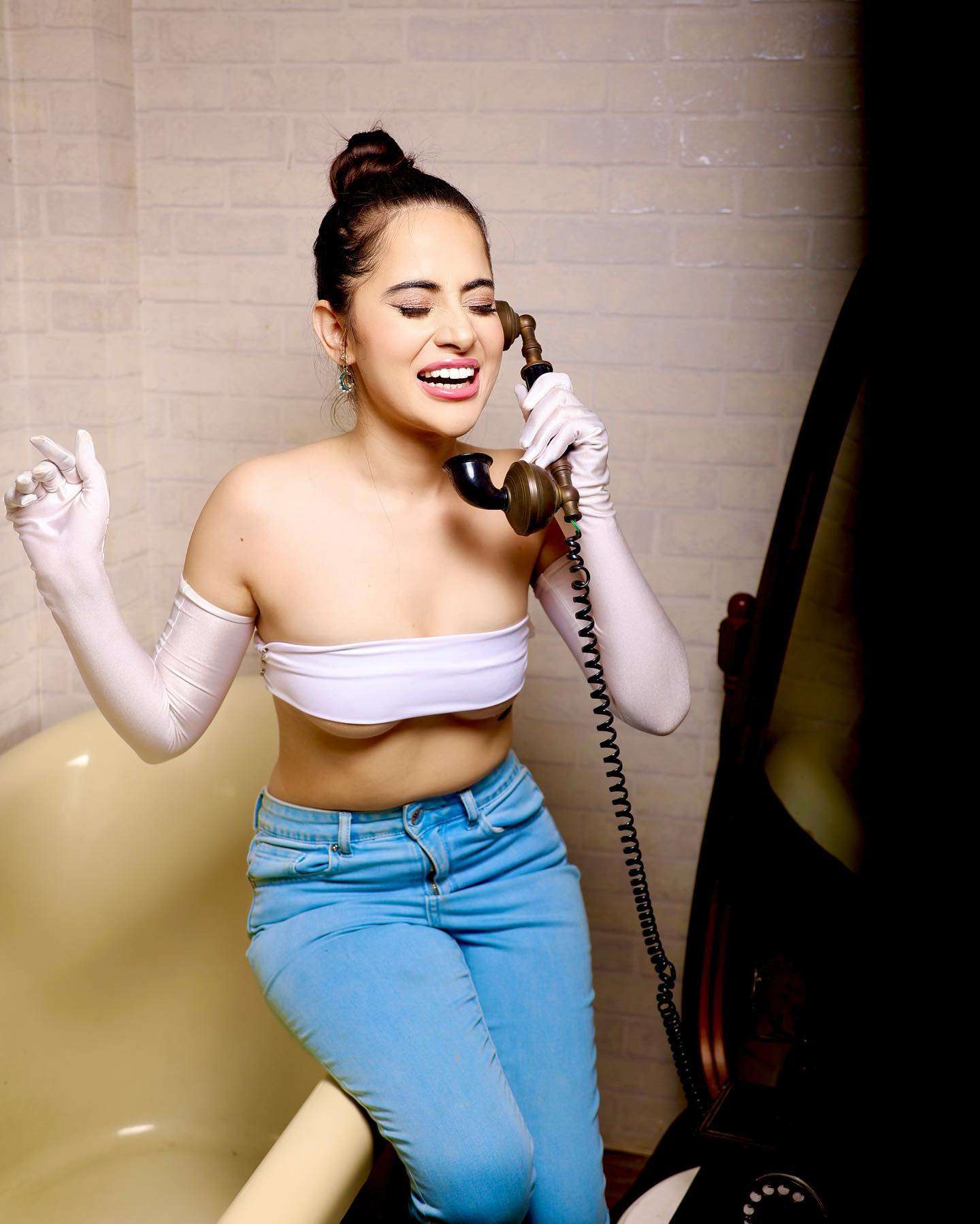1656922119 urfi javed stuns in an unconventional white tube top and denim jeans netizens ask cello tape lg rhi 3
