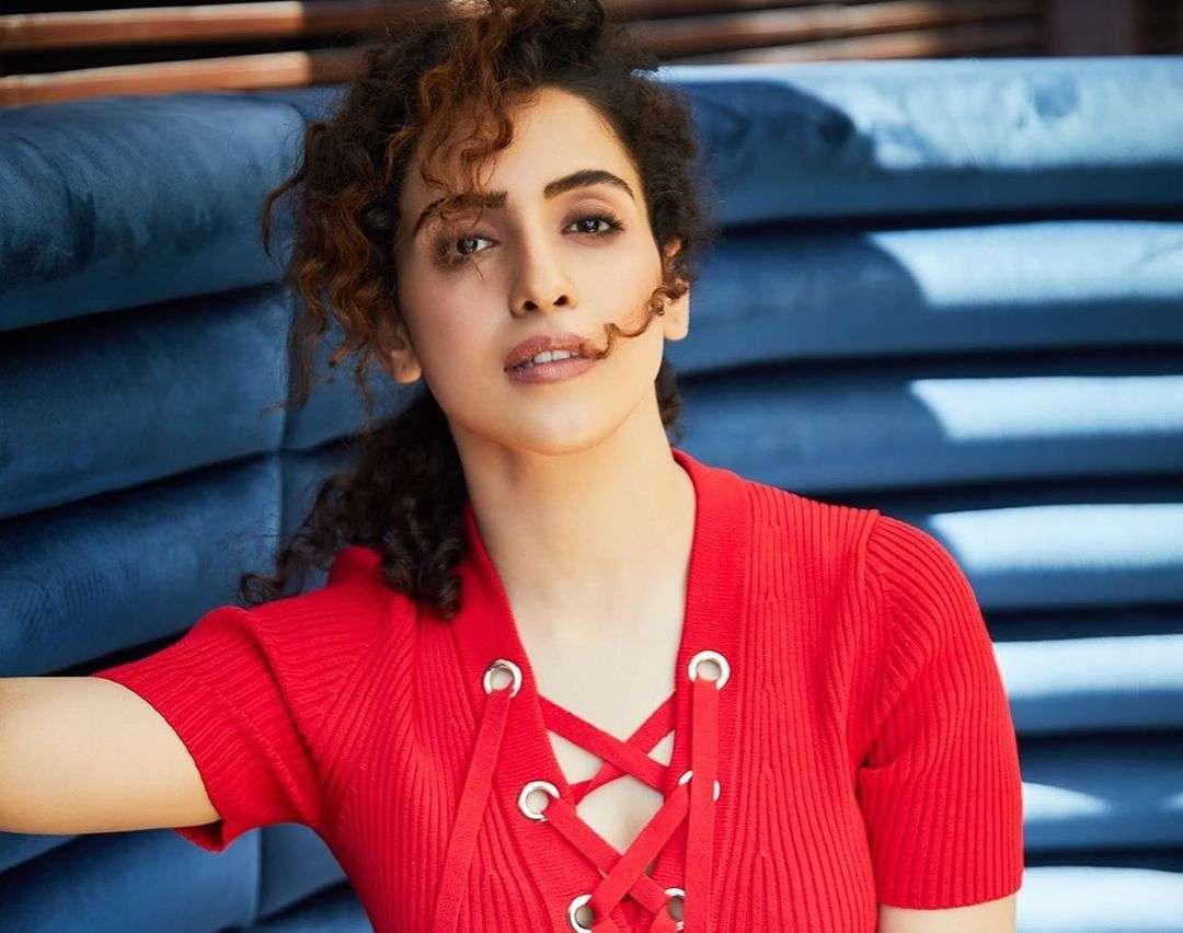 1657701923 sanya malhotra age height weight size husband family biography 1