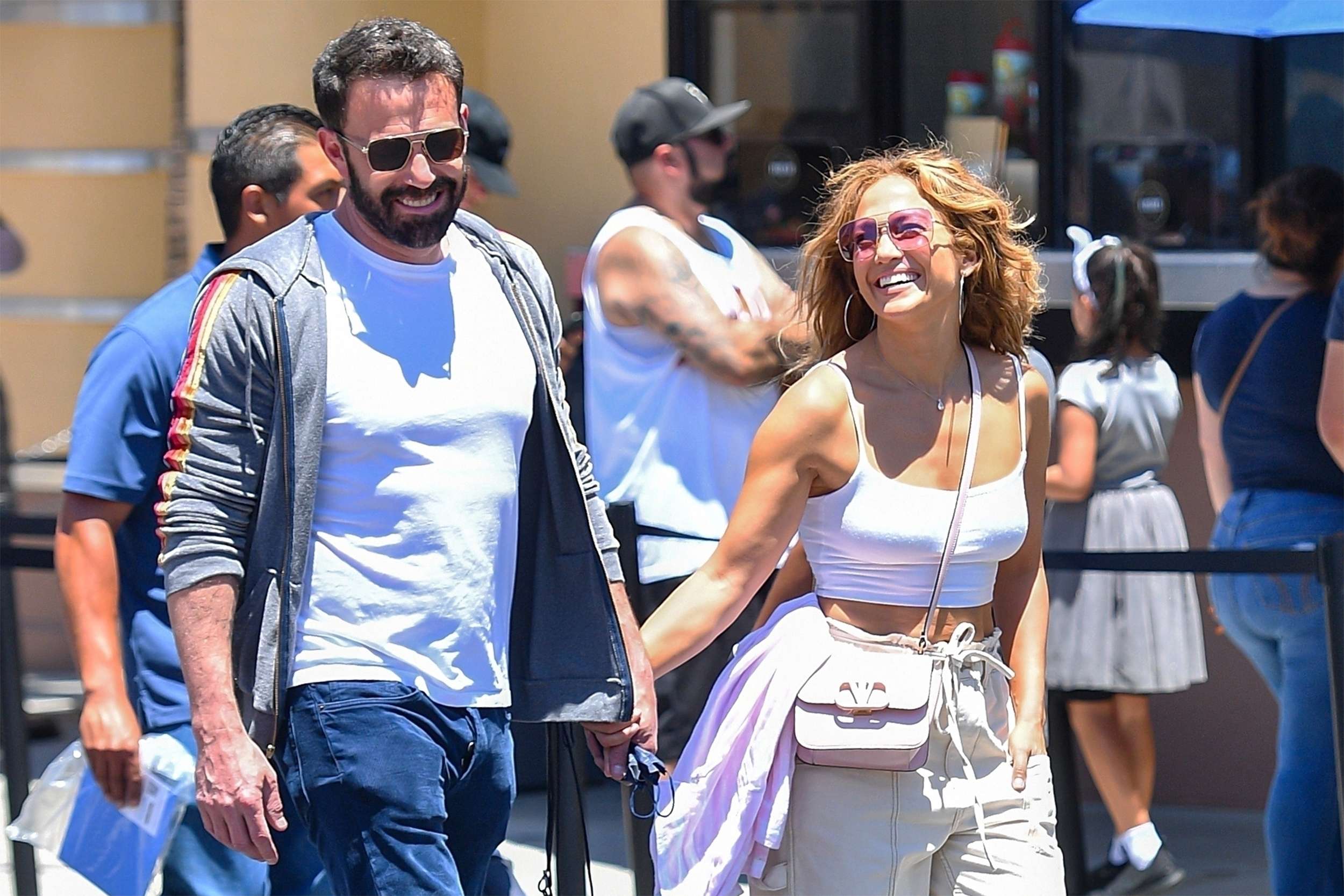 1658122173 210723 one time use ben affleck jennifer lopez ac 956p