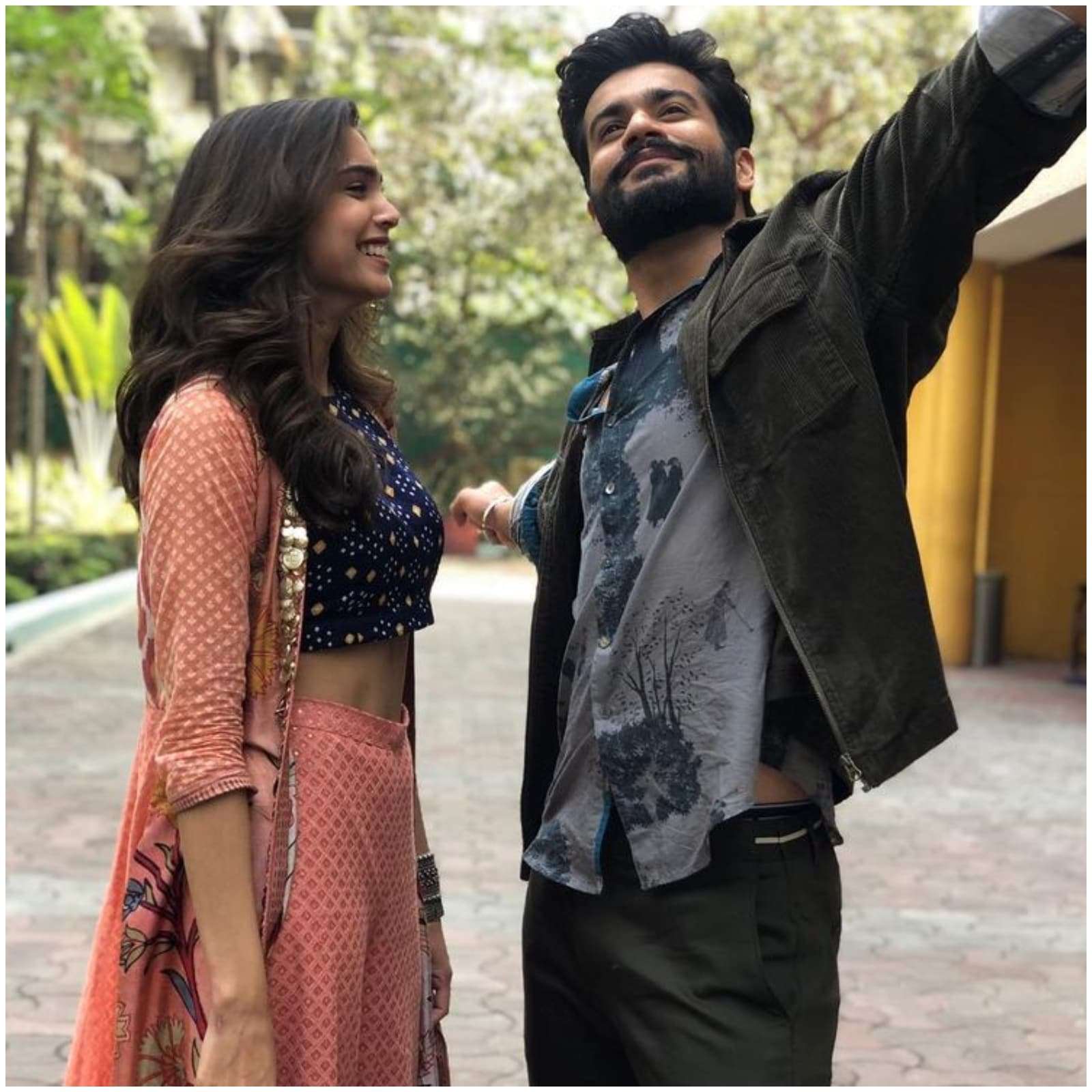 1665295416 sharvari wagh and sunny kaushal
