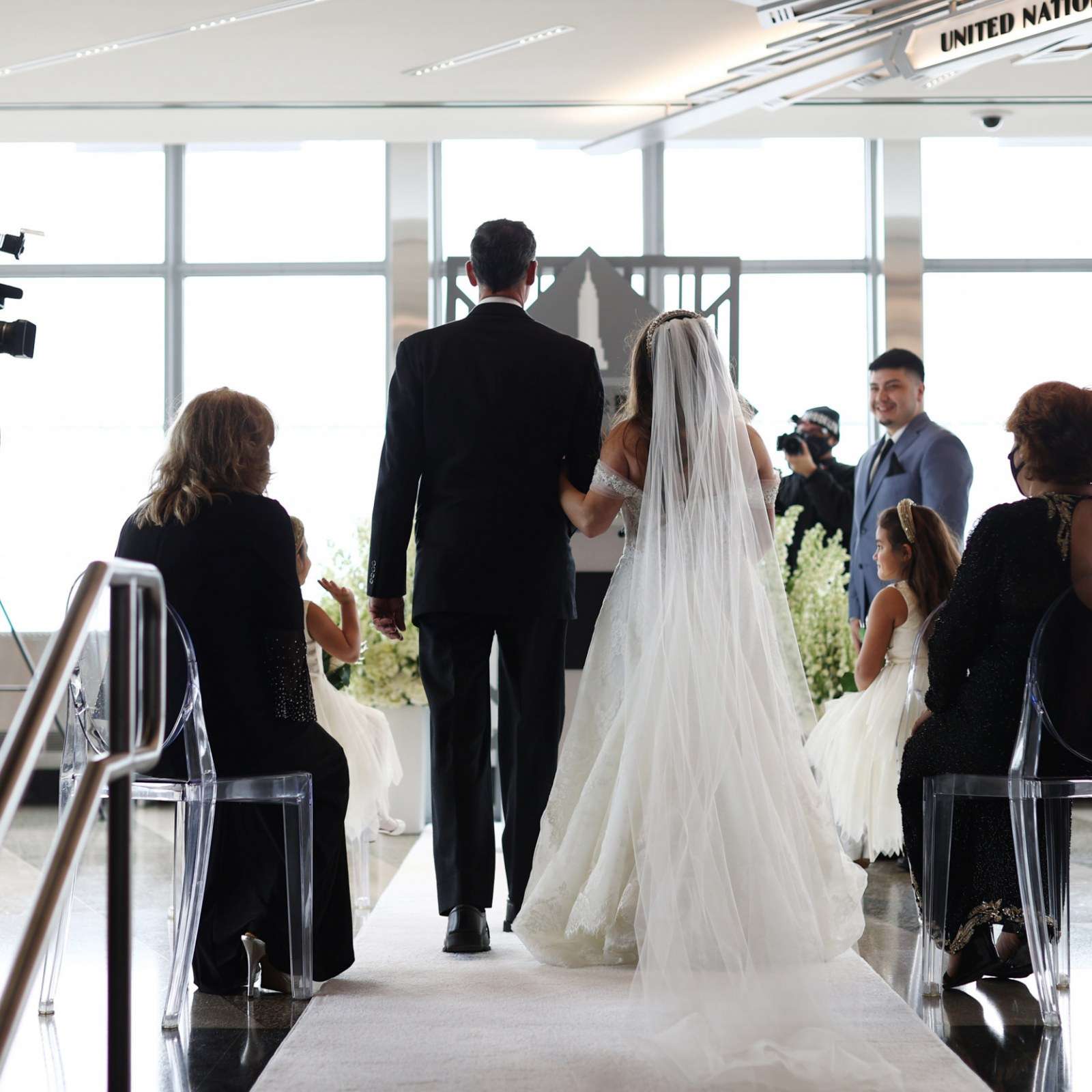 1686902158 man finds wife marrying another person