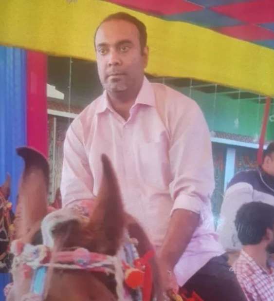 1686908281 bihar man thought to be dead found eating momos in noida 6489bffaa7d3c