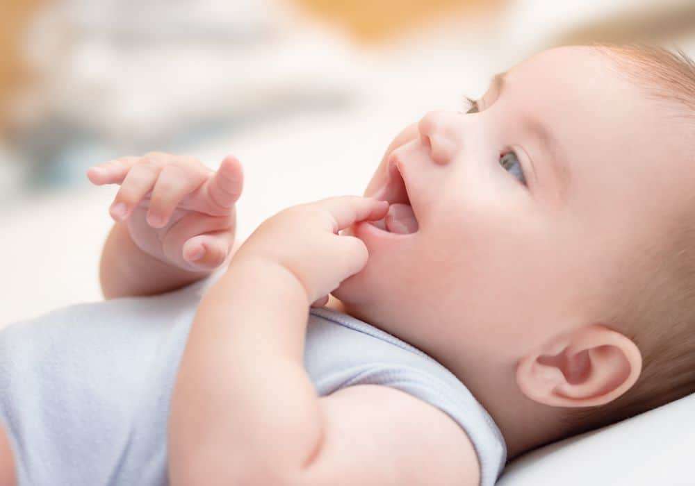 1687496437 feeding a baby boy in the dream