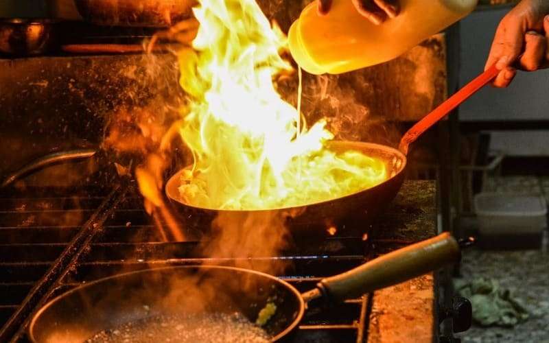1688206598 safety tips when cooking with gas