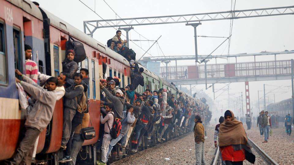 1688366000 commuters travel railway station overcrowded train ghaziabad 265d0ea6 50c8 11e9 881a ac7907c23fdf