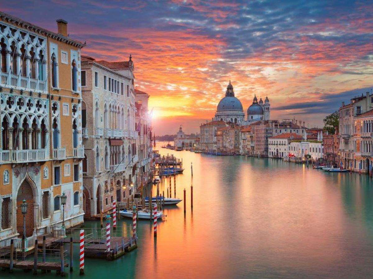 1688373303 italy