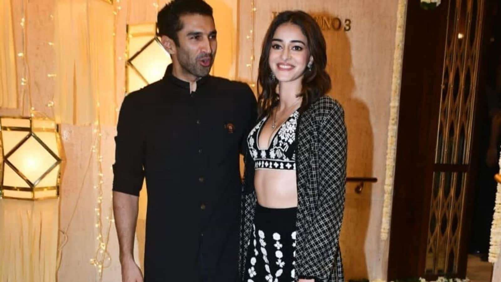 1689758555 aditya ananya 1666323980291 1666323992092 1666323992092