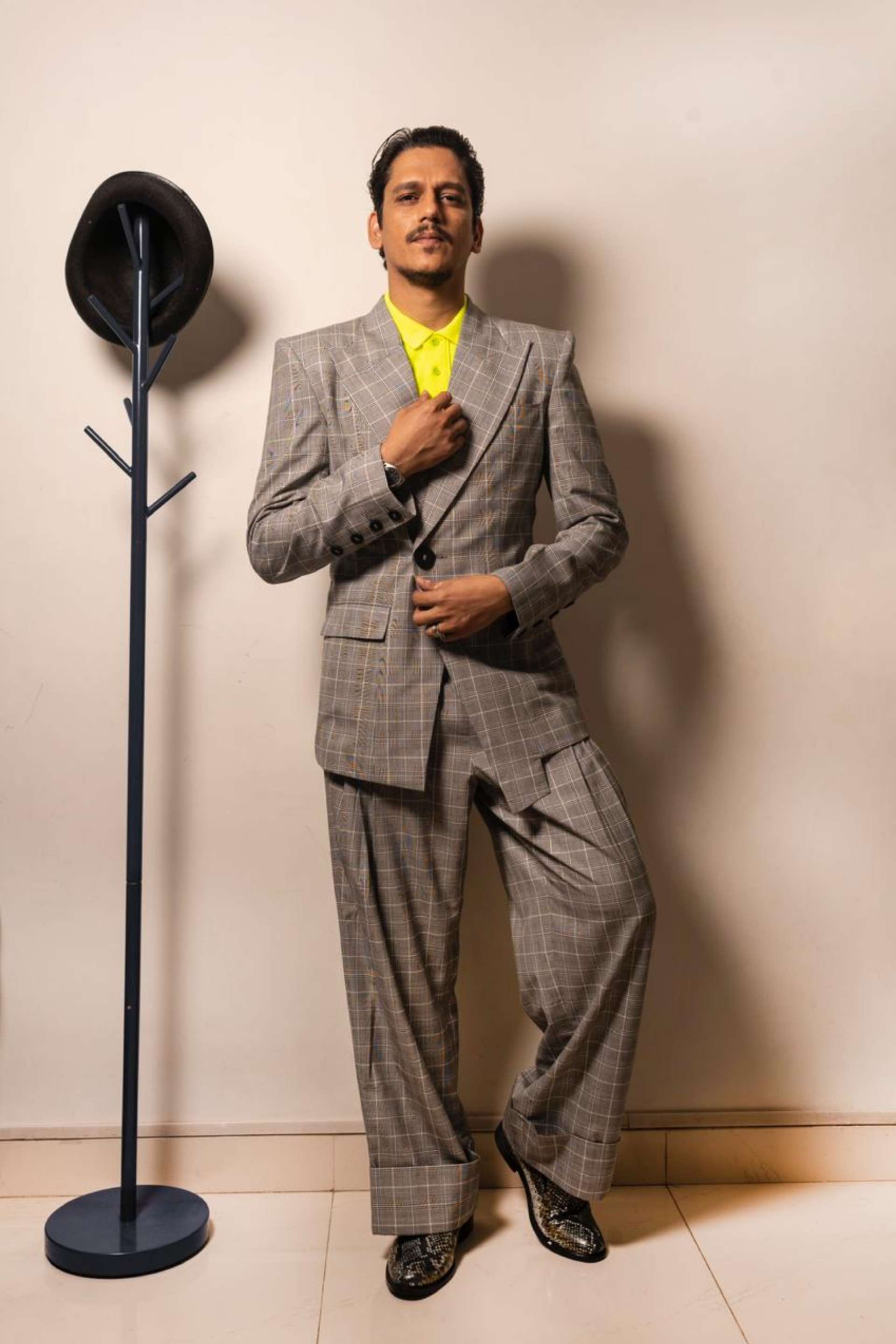 1689925818 vijay varma 1585313306