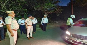 Gurugram: रात में किसी भी वाहन को रोकने और चालान काटने पर रोक, DCP ट्रैफिक ने जारी किए निर्देश