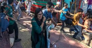 Bangladesh Protests : Unrest बांग्लादेश से 100 छात्र त्रिपुरा सीमा के रास्ते भारत लौटे