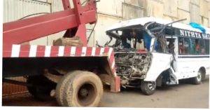 Odisha Hadsa : तीर्थयात्रियों से भरी बस ने ट्रक को मारी टक्कर, 3 की मौत