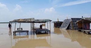 अमरोहा में बाढ़ बनी मुसीबत, गंगा किनारे बसे गांवों में भरा पानी